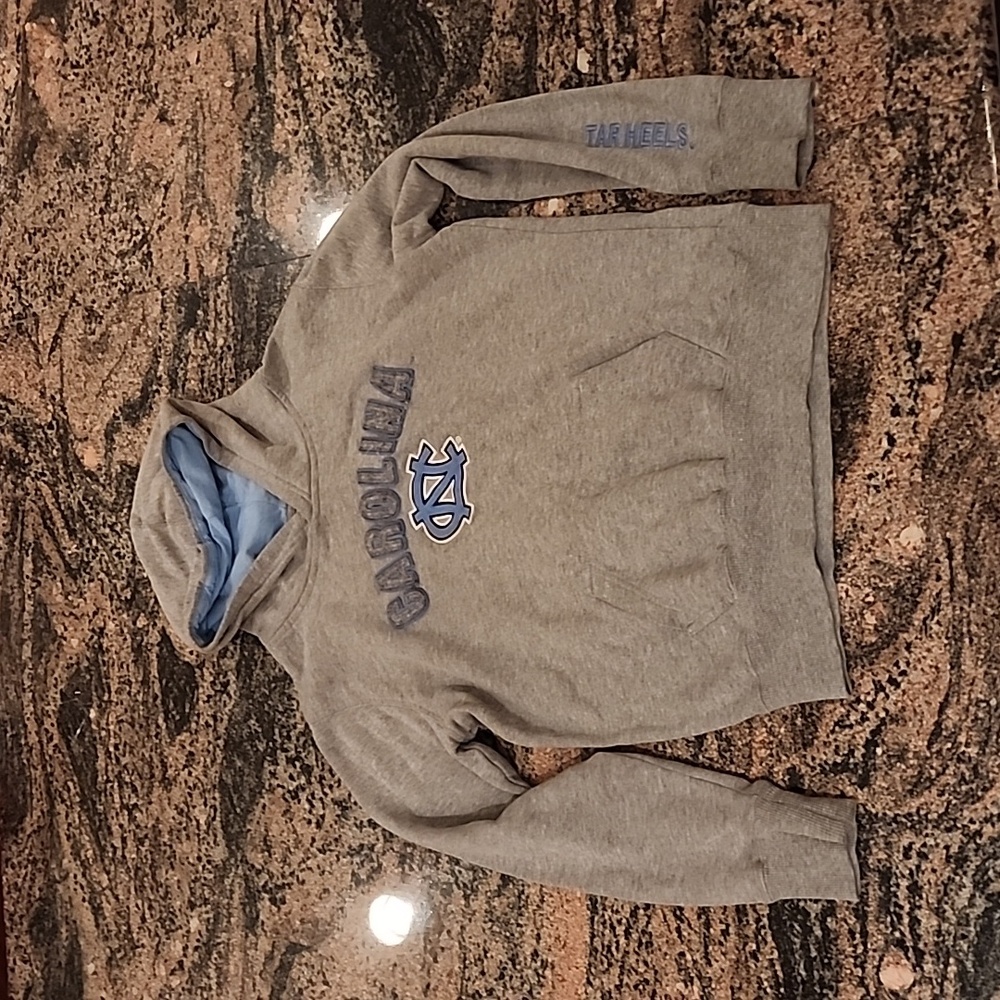 North Carolina pullover